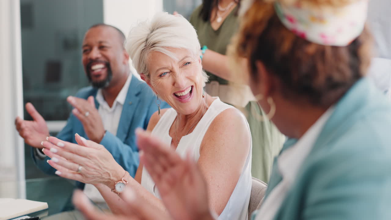 aplauso, apoyo y gente de negocios