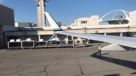 airplane flight leaving los angeles international