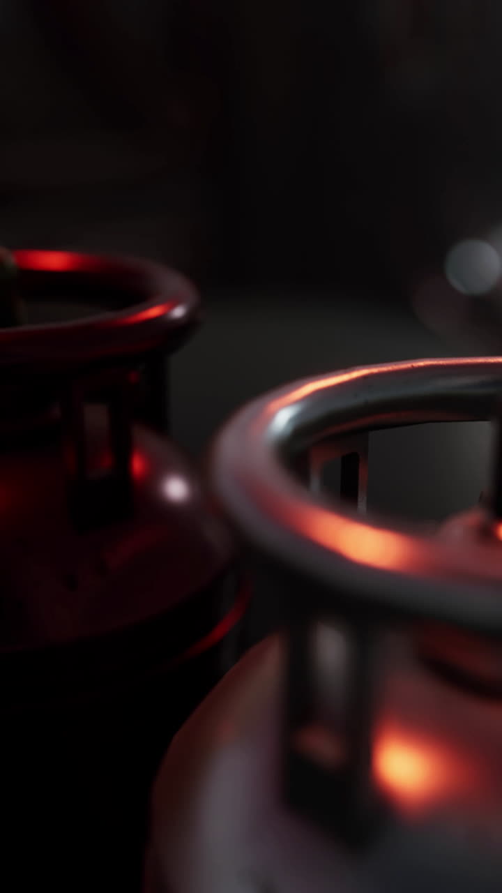 용접 장비 산소  ⁇ 크에 압력 측정기가 있는 아세 ⁇ 렌 가스 실린더