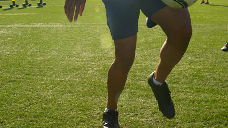 soccer player tossing the ball between his legs 4k