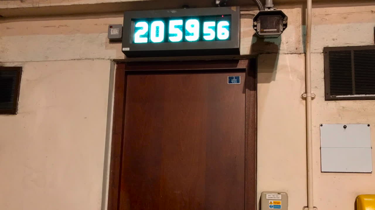 el reloj corre hasta las 9pm