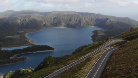 Feuerseelagune-Des-Feuerkratersees-Insel-Sao-Miguel-Antenne