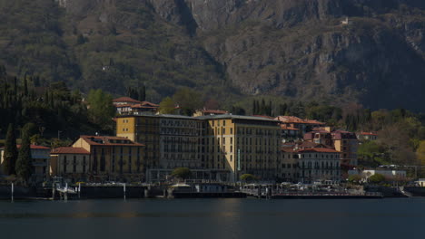 Comunidad-De-Cadenabbia-En-La-Orilla-Del-Lago-Como-En-Lombardía,-Italia