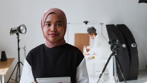 photographer using tablet