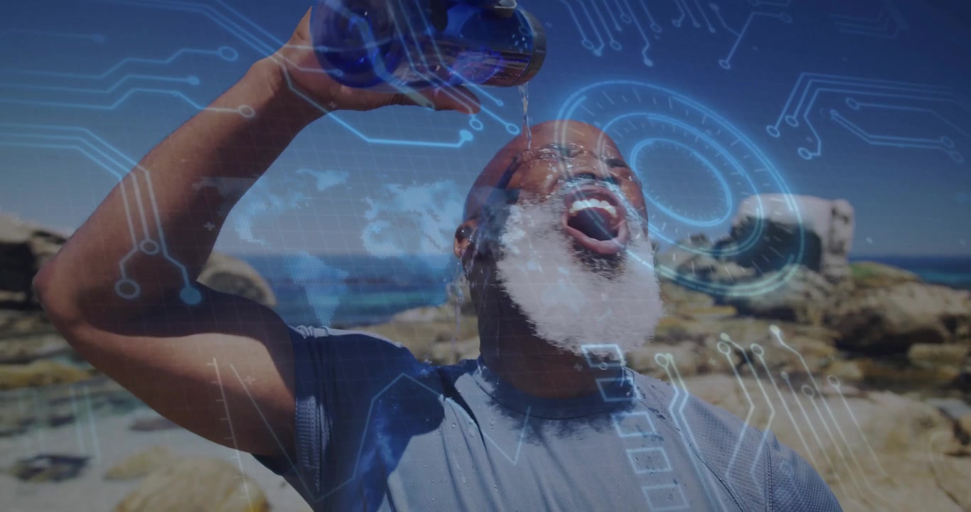 Hombre mayor sosteniendo una botella de agua en una orilla rocosa, mostrando gráficos de circuitos y un anillo holográfico tecnológico.