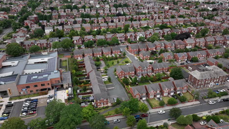 victorian home neighbourhood in britain
