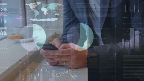 animación de estadísticas y procesamiento de datos sobre un empresario que usa un teléfono inteligente