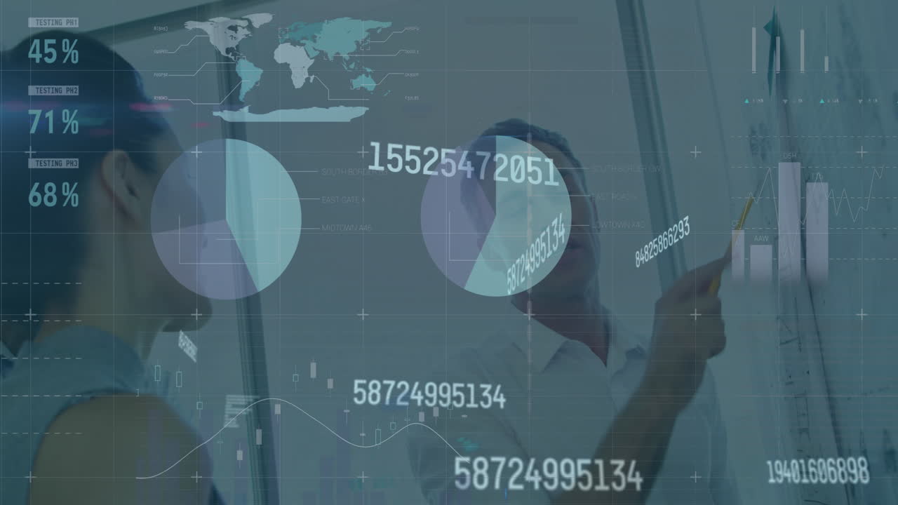 animación del procesamiento de datos financieros sobre colegas de oficina lluvia de ideas