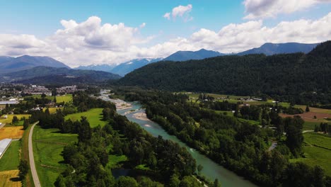 Canada-British-Columbia-Chilliwack-BC-Aerial-Drone,-mountain,-river,-trees,-nature