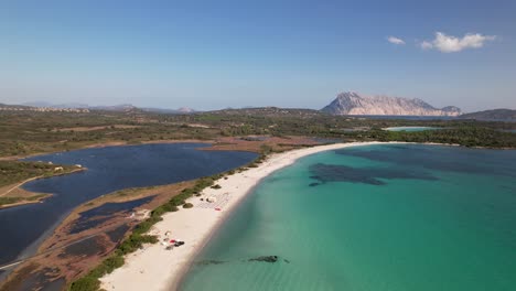 Drohnenflug-über-Den-Strand-Von-Imposto-Auf-Sardinien