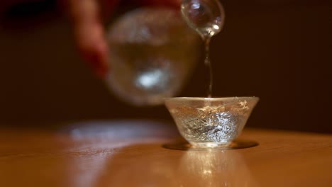 sequence of pouring a fizzy drink into a glass