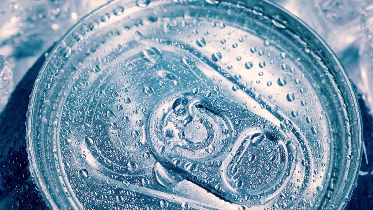 Aluminum Soda Tin Can Lid Cover of soft drink on ice goes around the circle.
