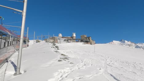 Train-Arriving-at-Gornergrat-Mountain-Peak