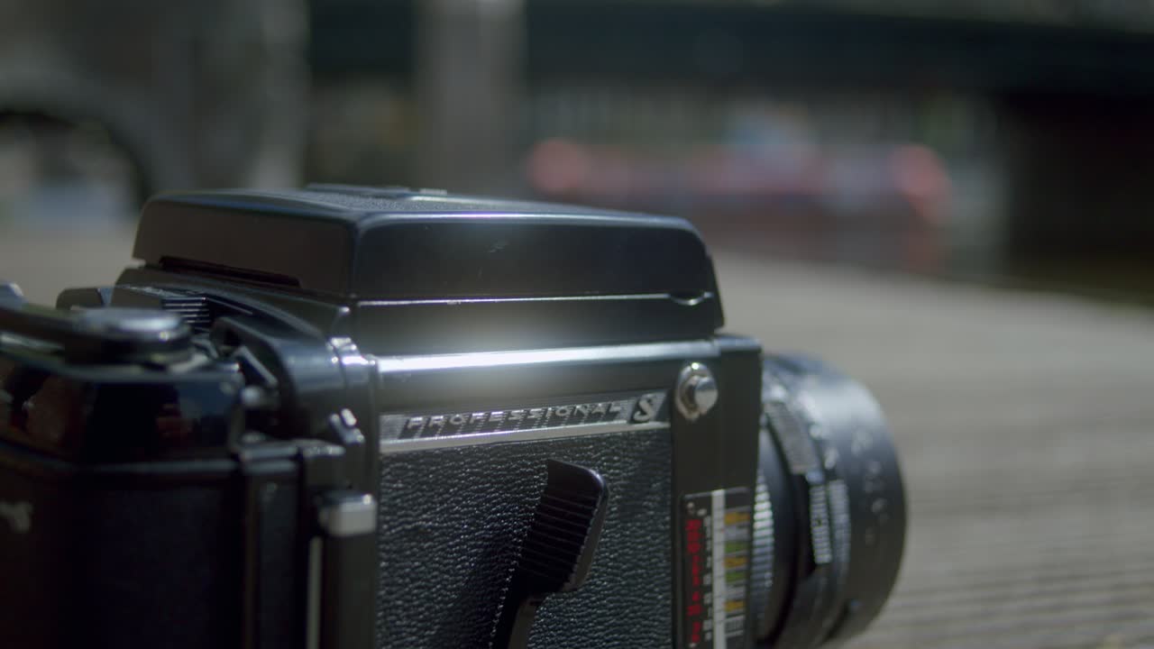 mamiya rb67 cámara de película analógica en ámsterdam, los países bajos