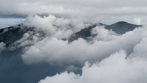 Timelapse-Montaña-Olympus-Grecia-Brumoso-Nubes-Picos-Kalogeros