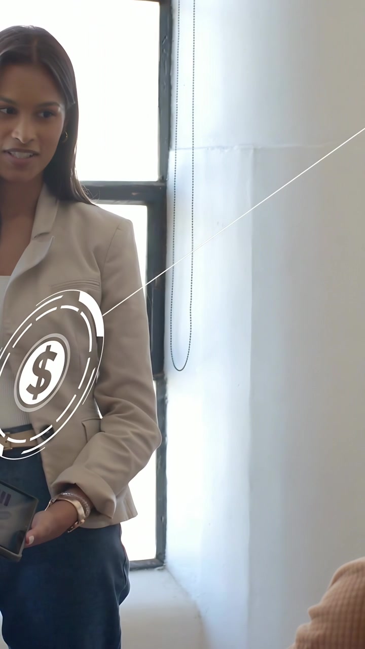 Vídeo vertical: Mulher apresentando tablet, com nós de dólar surgindo sobre o tronco e movendo-se para a direita, para o setor financeiro.