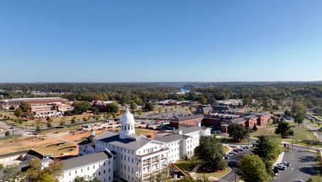 el campus de la universidad de alabama en tuscaloosa aerial