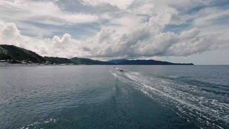 persecución en barco de pesca en mabua surigao