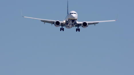 avion barcelona aterrizando 03