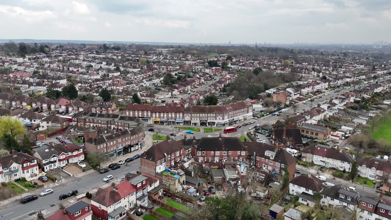 panning drone calles y carreteras aéreas southgate norte de londres reino unido drone, aéreo