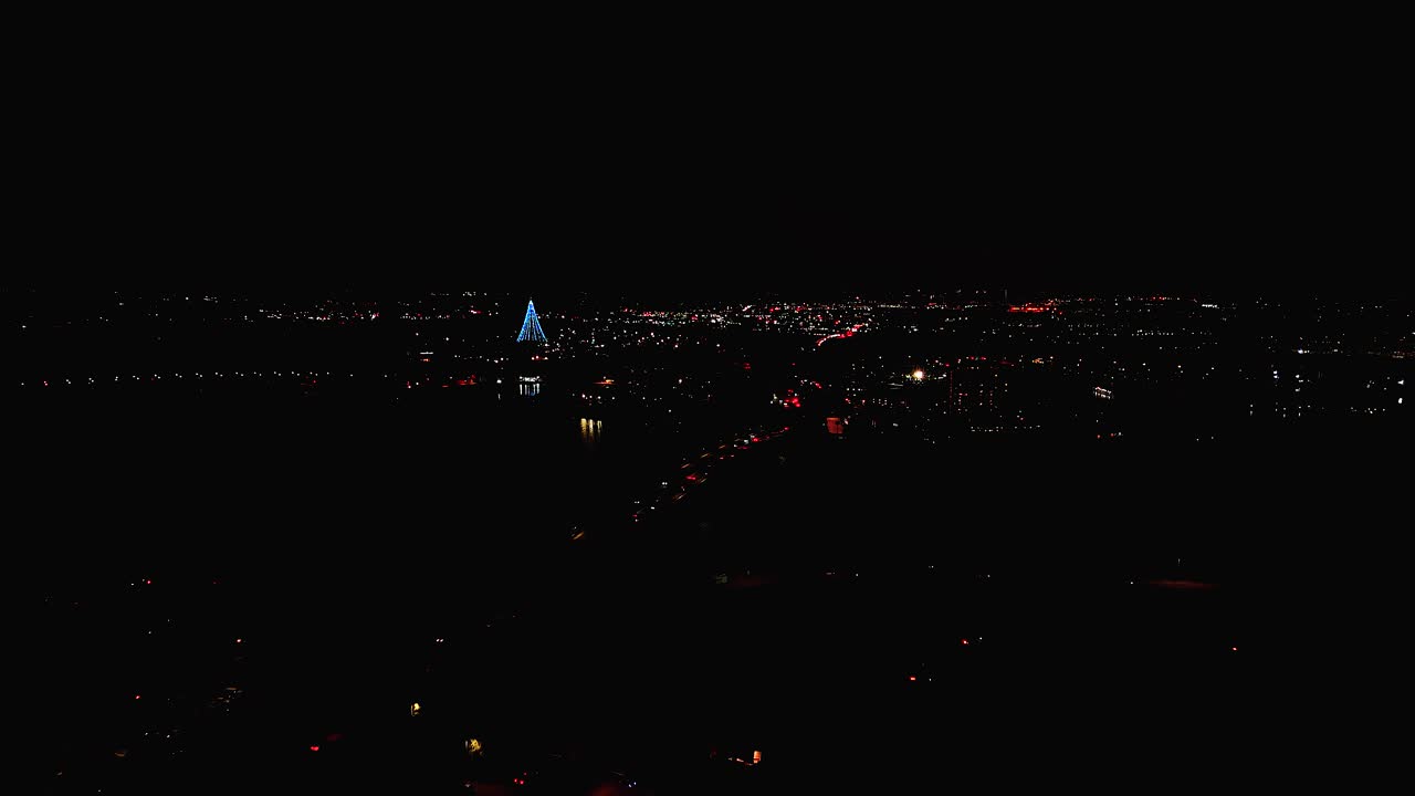 캘리포니아 주 샌디에이고 의 야간 도시 교통 - 공중 파노라마