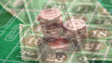 fichas de juego colocadas en una cuadrícula de ruleta con billetes en primer plano