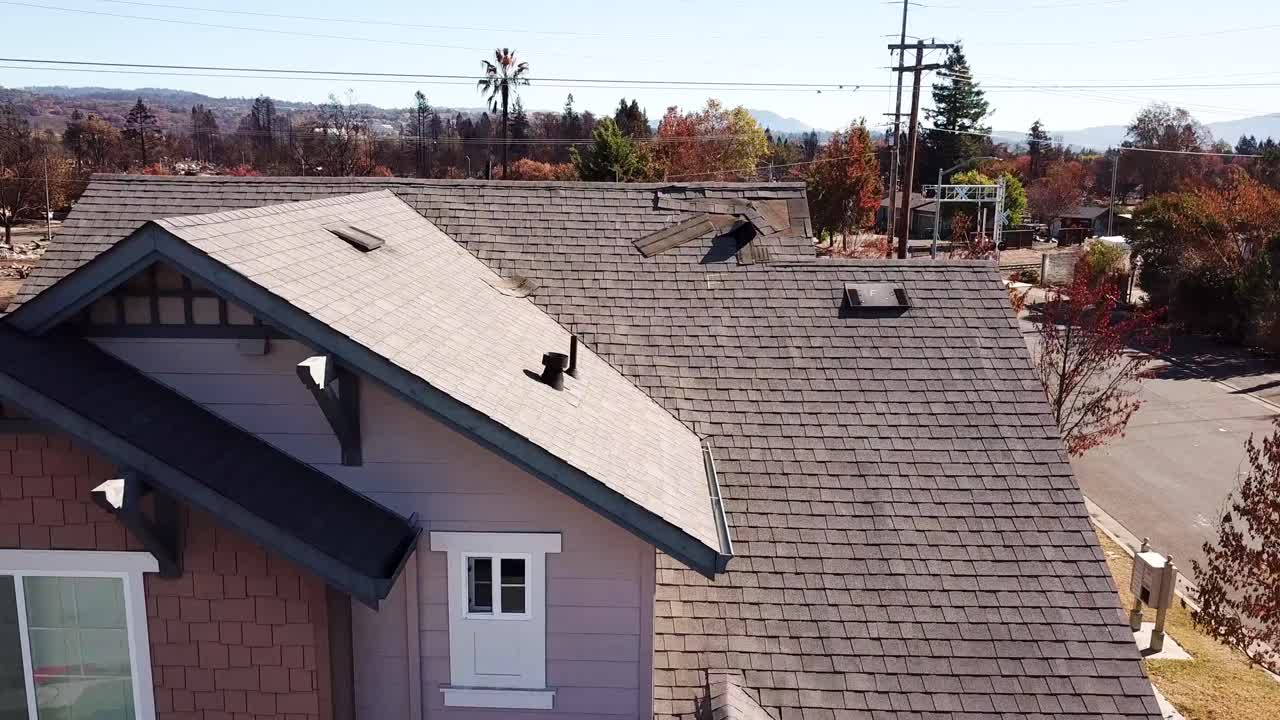 impactante vista aérea de la devastación del desastre del incendio de santa rosa tubbs 2017 16