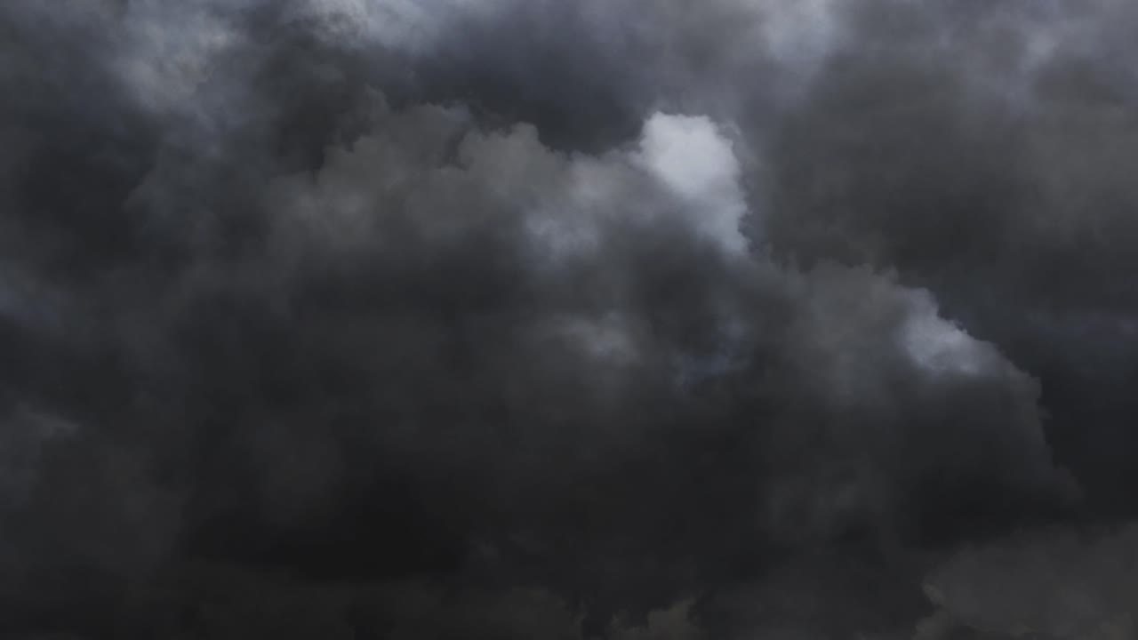 relámpagos en el cielo oscuro, tormentas eléctricas.m