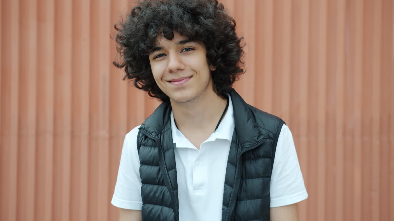 retrato de un muchacho adolescente