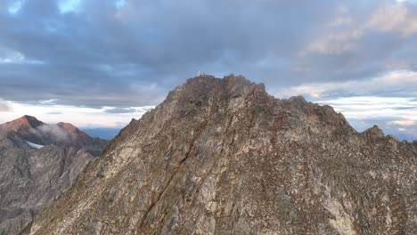 cima de la montaña en tirol