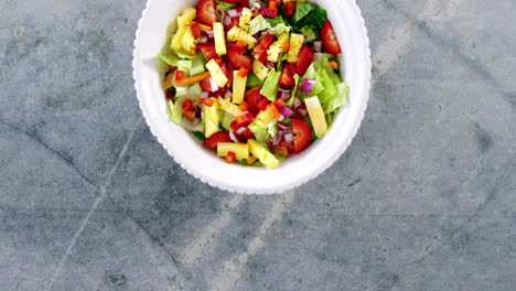 ensalada en un tazón