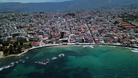 Vista-Aérea-Sobre-La-Ciudad-De-Chania-En-La-Isla-De-Creta,-Grecia