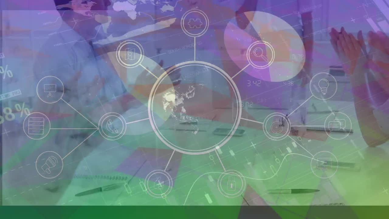 animación de la red de conexiones con iconos y procesamiento de datos en diversas personas de negocios