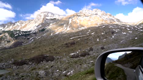 vista desde la ventana lateral del coche