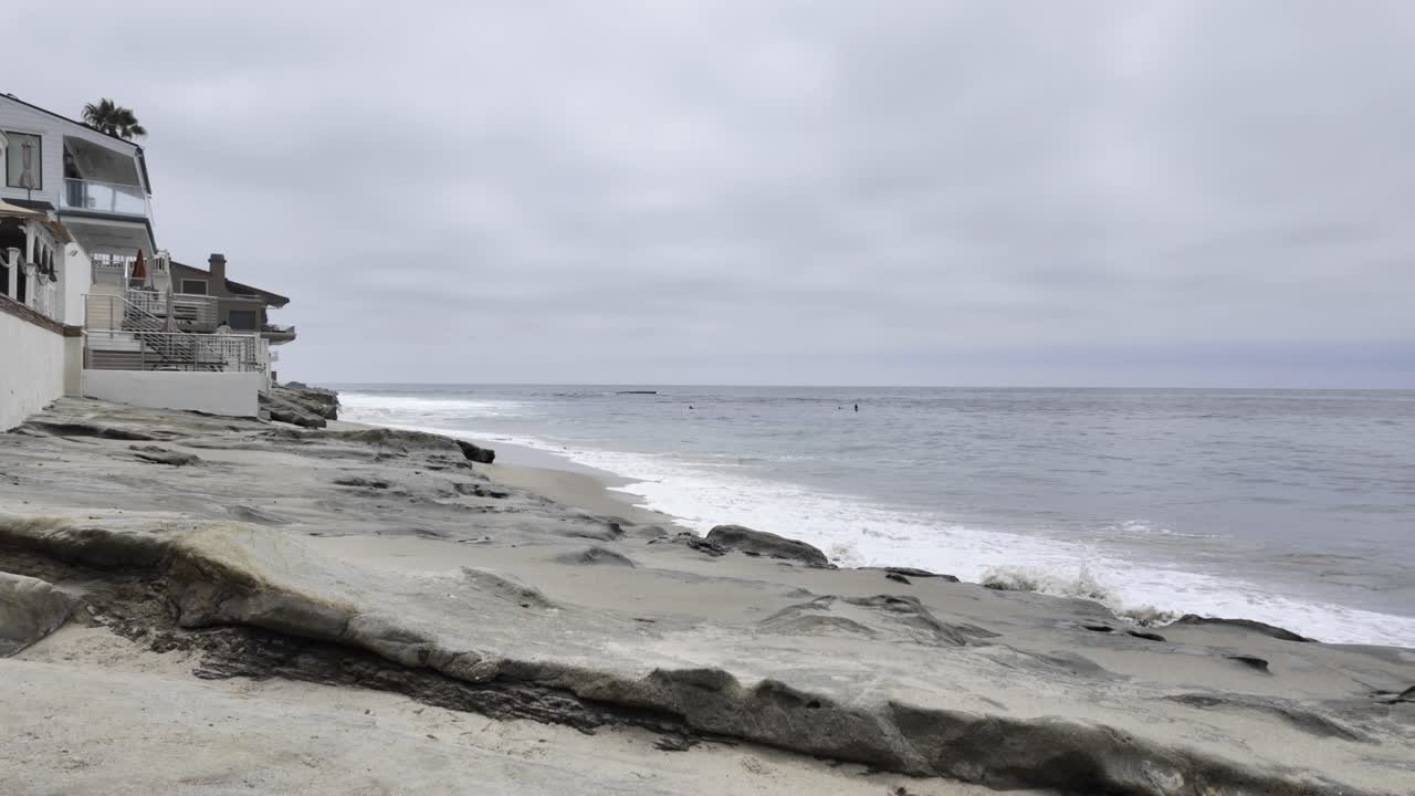 Rocky Cliffs and Ocean Waves Along the Laguna Beach Coastline, California