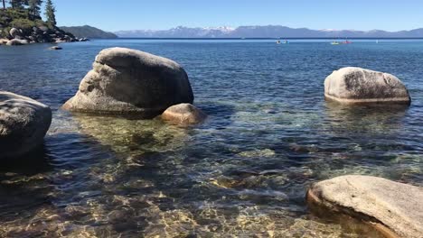 Kayaking-In-Lake-Tahoe,-Nevada