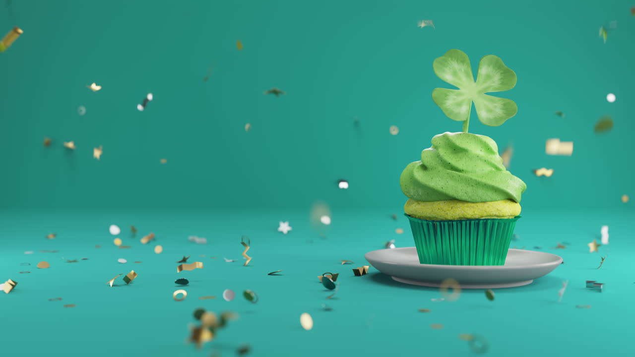delicioso pastel verde festivo cubierto con una hermosa decoración de trébol para celebraciones