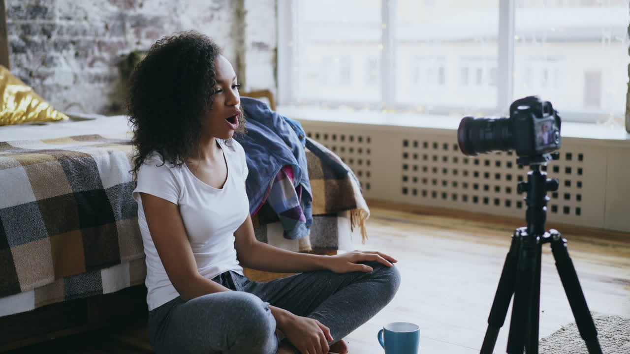 Fashion Blogger Reviews Clothes