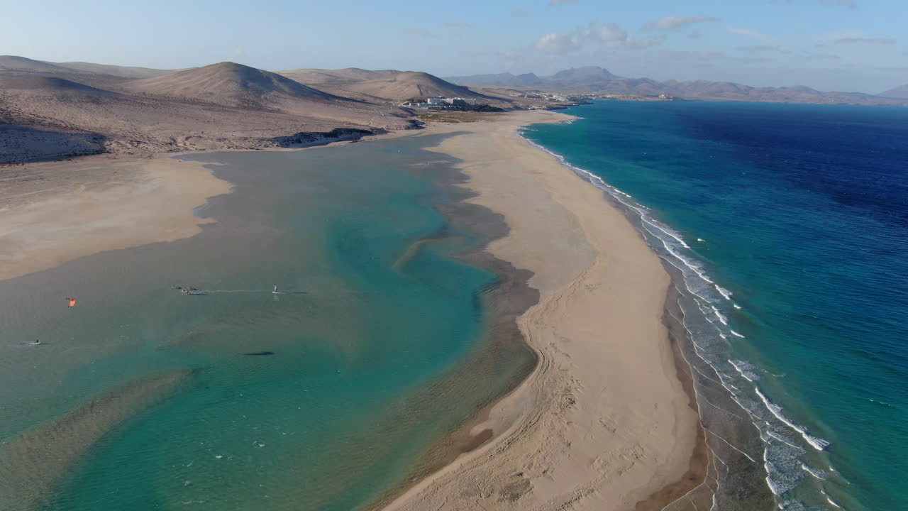 fuerteventura - playa de sotavento.aerial playa de sotavento fuerteventura, dollyout