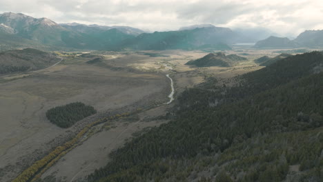 Gorgeous-drone-shot-overlooking-the-beautiful-landscape-in-Arroyo-Verde,-Argentina