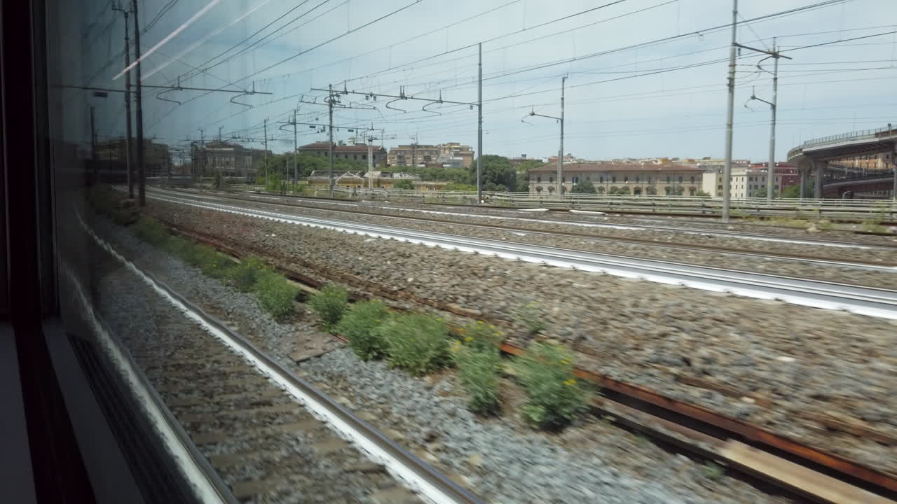 기차로 로마에 도착하는 것