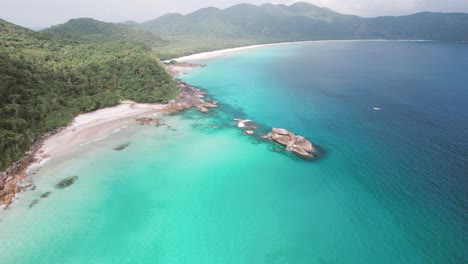 Big-island-Ilha-Grande-tropical-beach-Angra-dos-Reis,-Rio-de-Janeiro,-Brazil