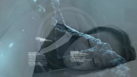 dna 가닥의 애니메이션과 잠자는 여자에 대한 과학적 데이터 처리