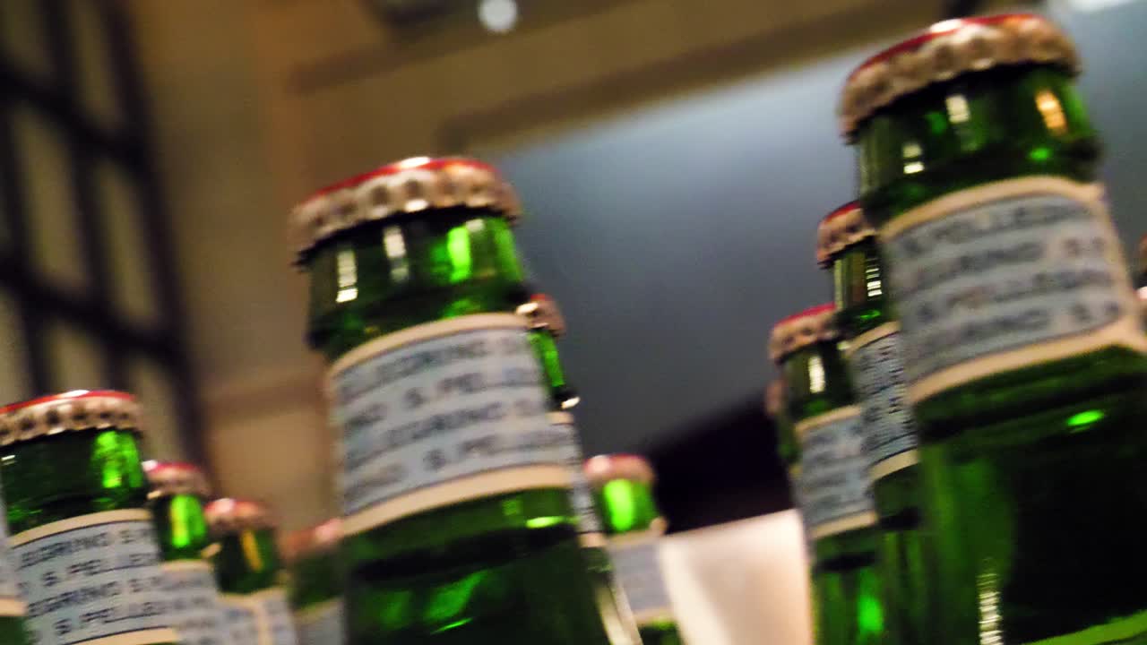 초록색 펠레그리노 병