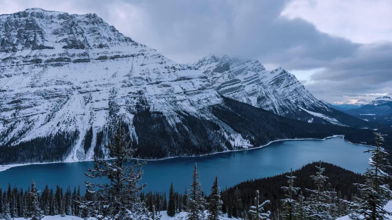 Time lapse of Peyto Lake in the winter in Banff National Park, Canada