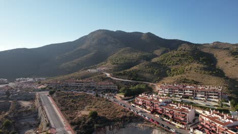 Sierra-De-Mijas-Montañas-En-Fuengirola,-Andalucía,-Imágenes-Aéreas-De-Viajes