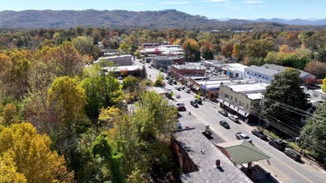 aerial-slow-push-into-weaverville-nc,-north-carolina