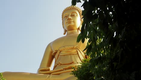 Golden-Big-Buddha-at-the-temple-Wat-Paknam,-Bangkok,-Thailand---South-East-Asia