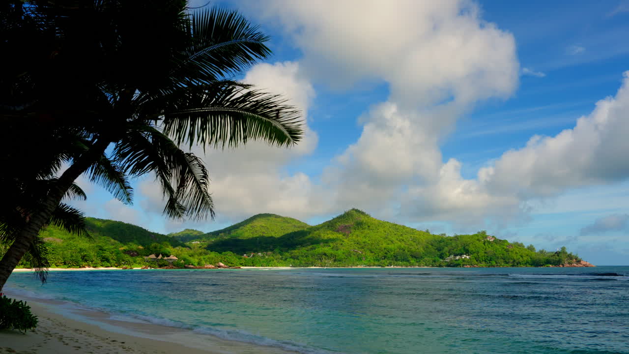 Timelapse de praia tropical nas Seychelles