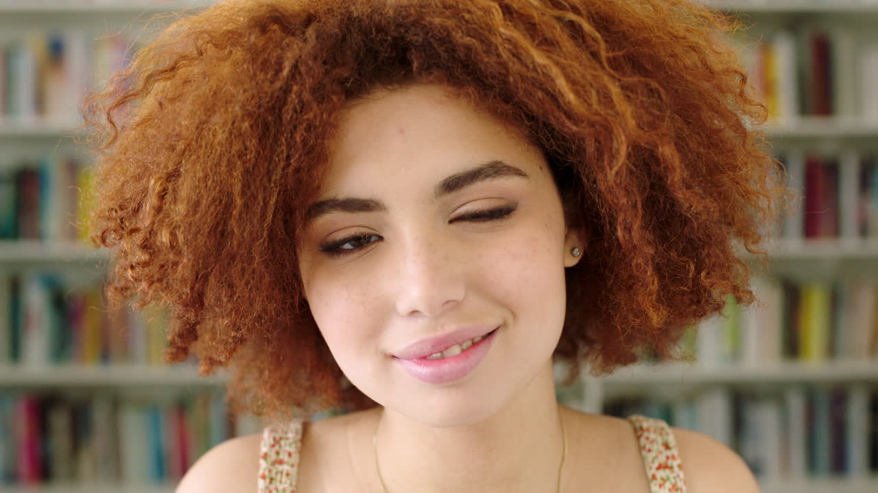 fotografía de cerca y collage en serie de jóvenes